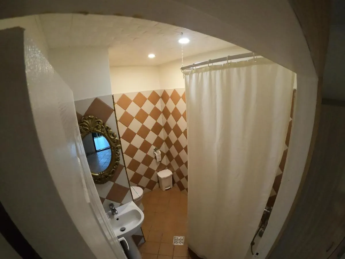 Hotel Mon Caprice Bükreş