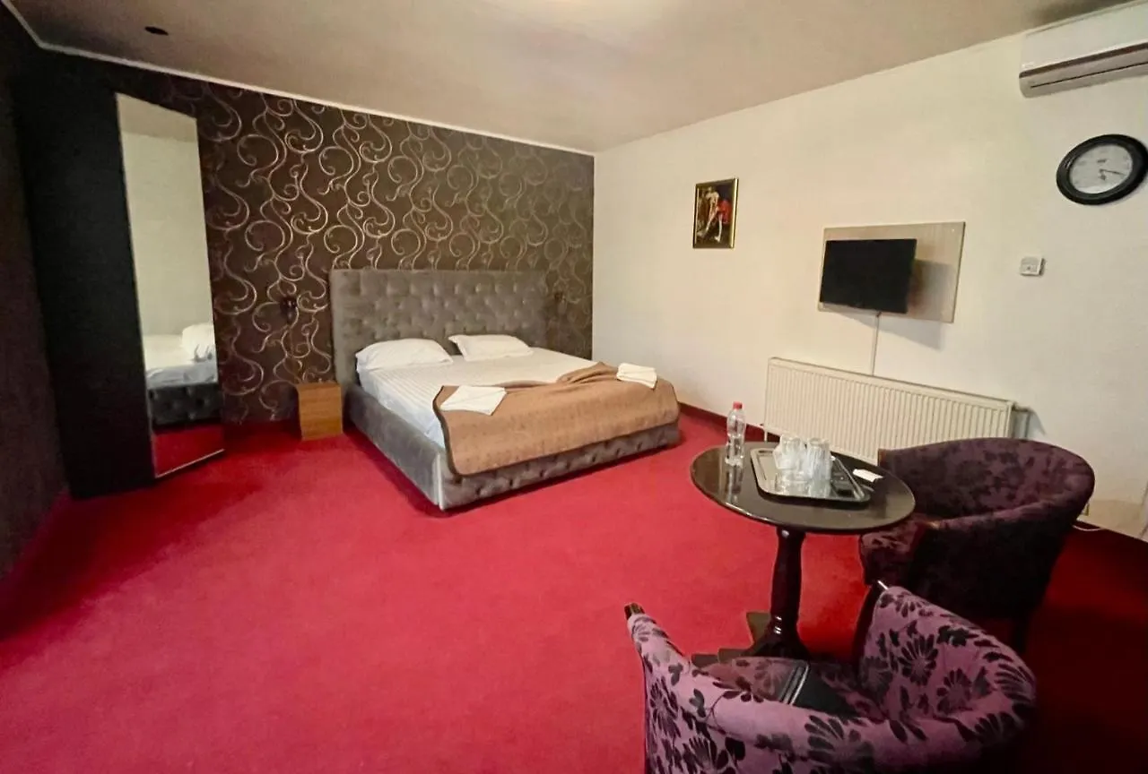 Hotel Mon Caprice Bükreş