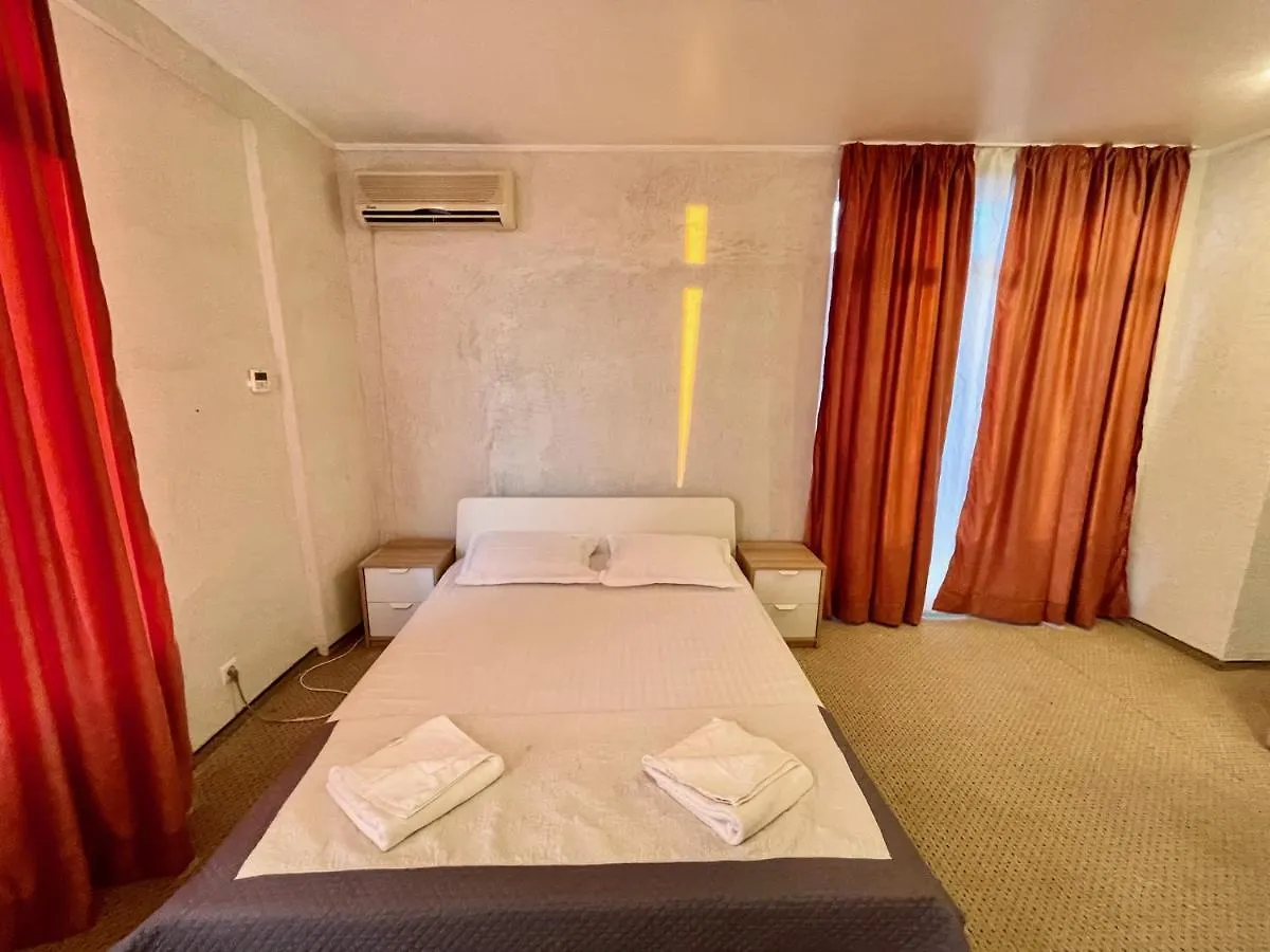 Hotel Mon Caprice Bükreş Romanya