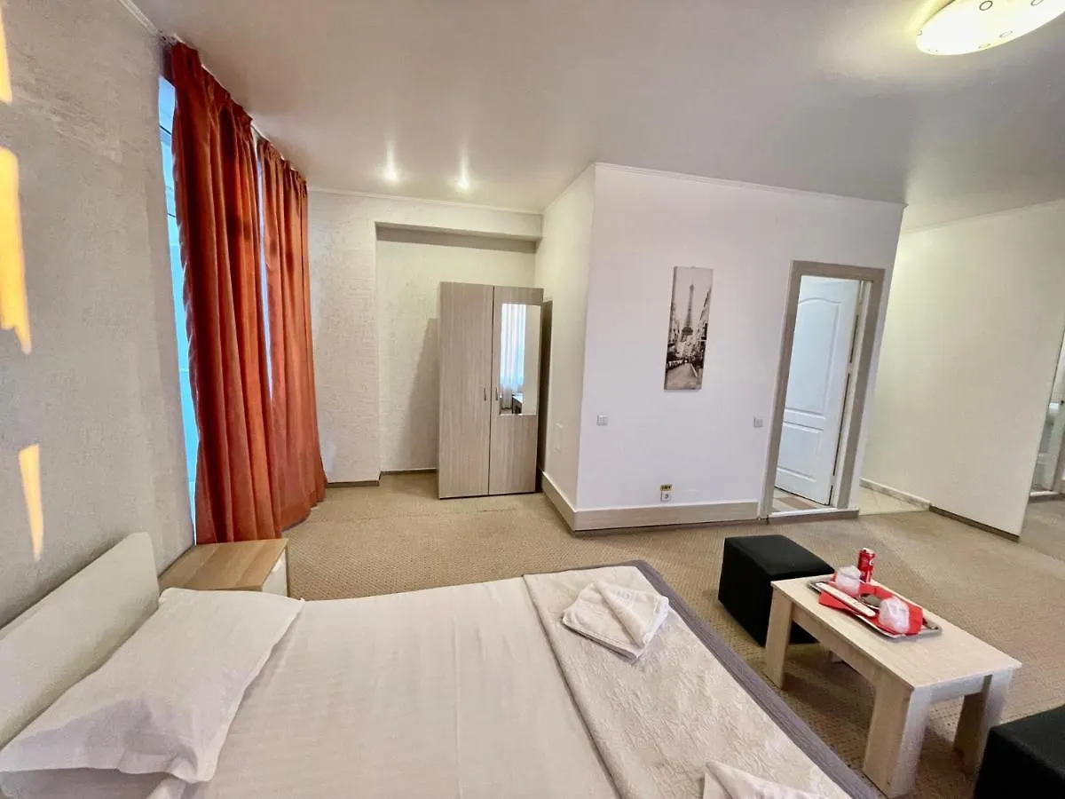 Hotel Mon Caprice Bükreş 3*,  Romanya