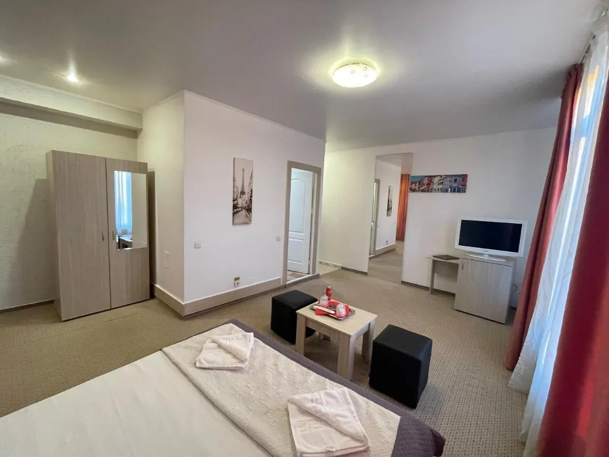 Hotel Mon Caprice Bükreş