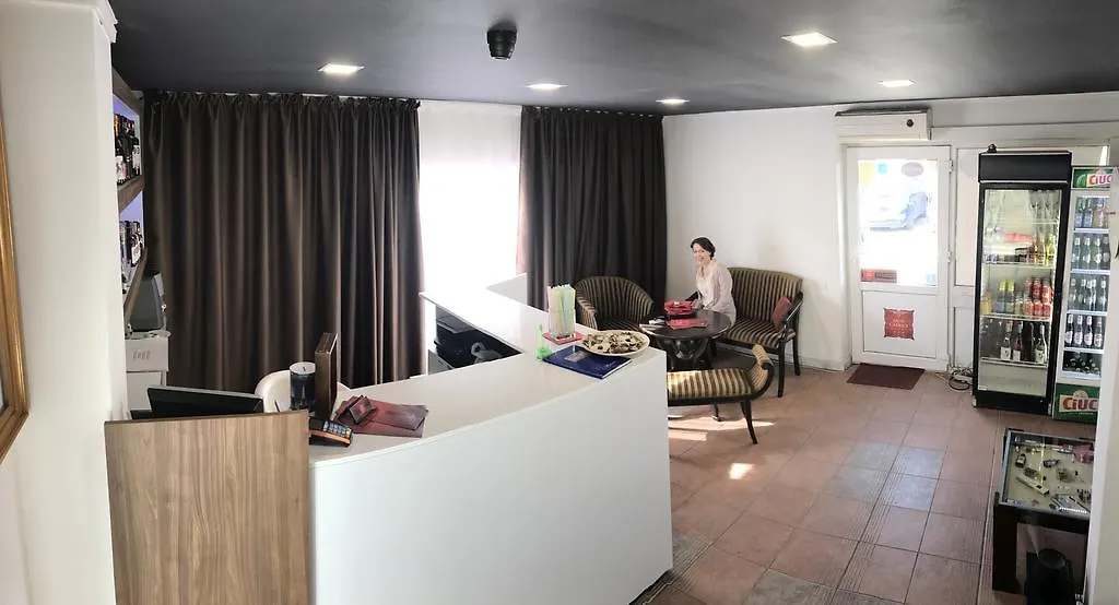 Hotel Mon Caprice Bükreş 3*,  Romanya