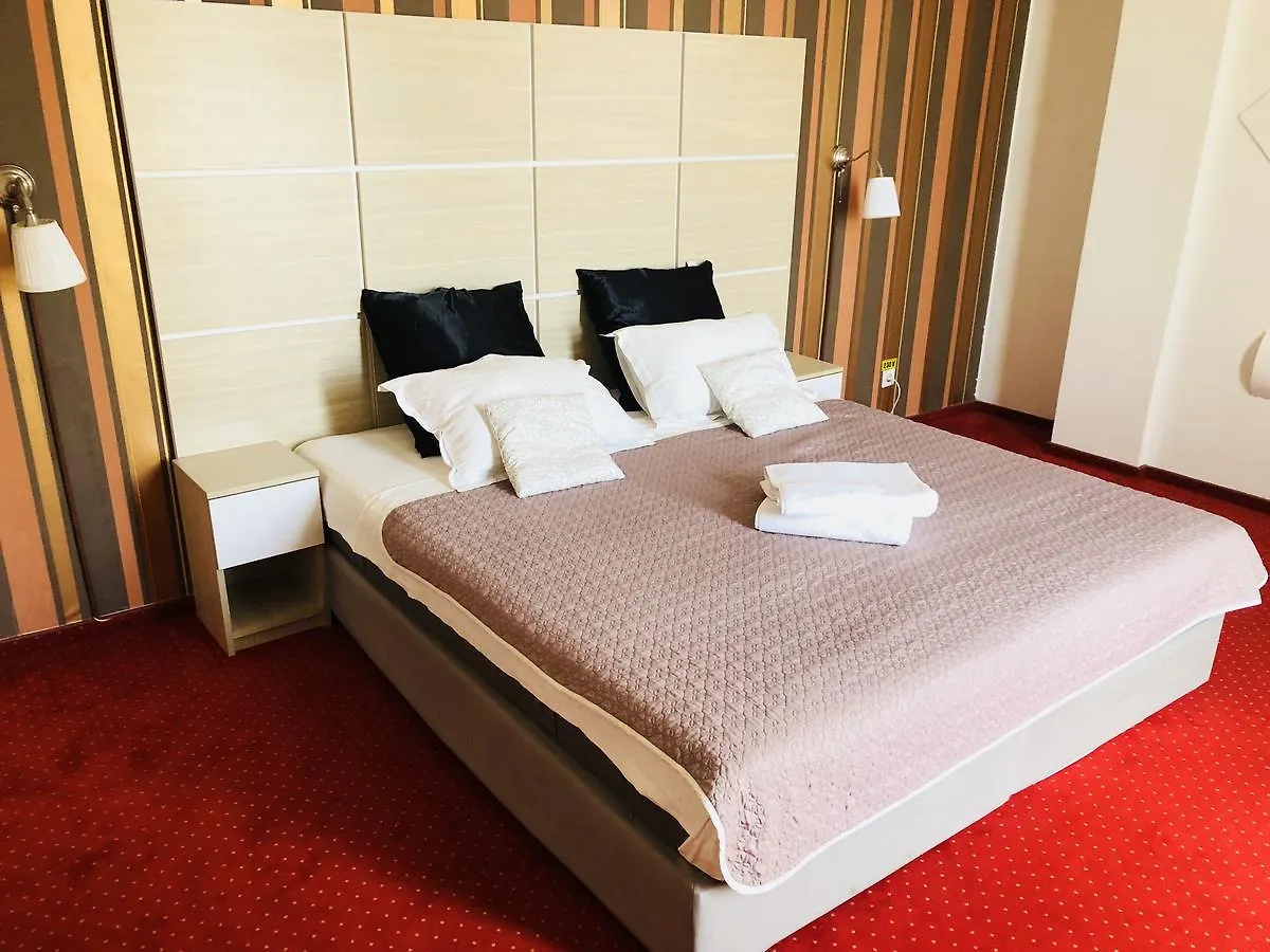 Hotel Mon Caprice Bükreş 3*,