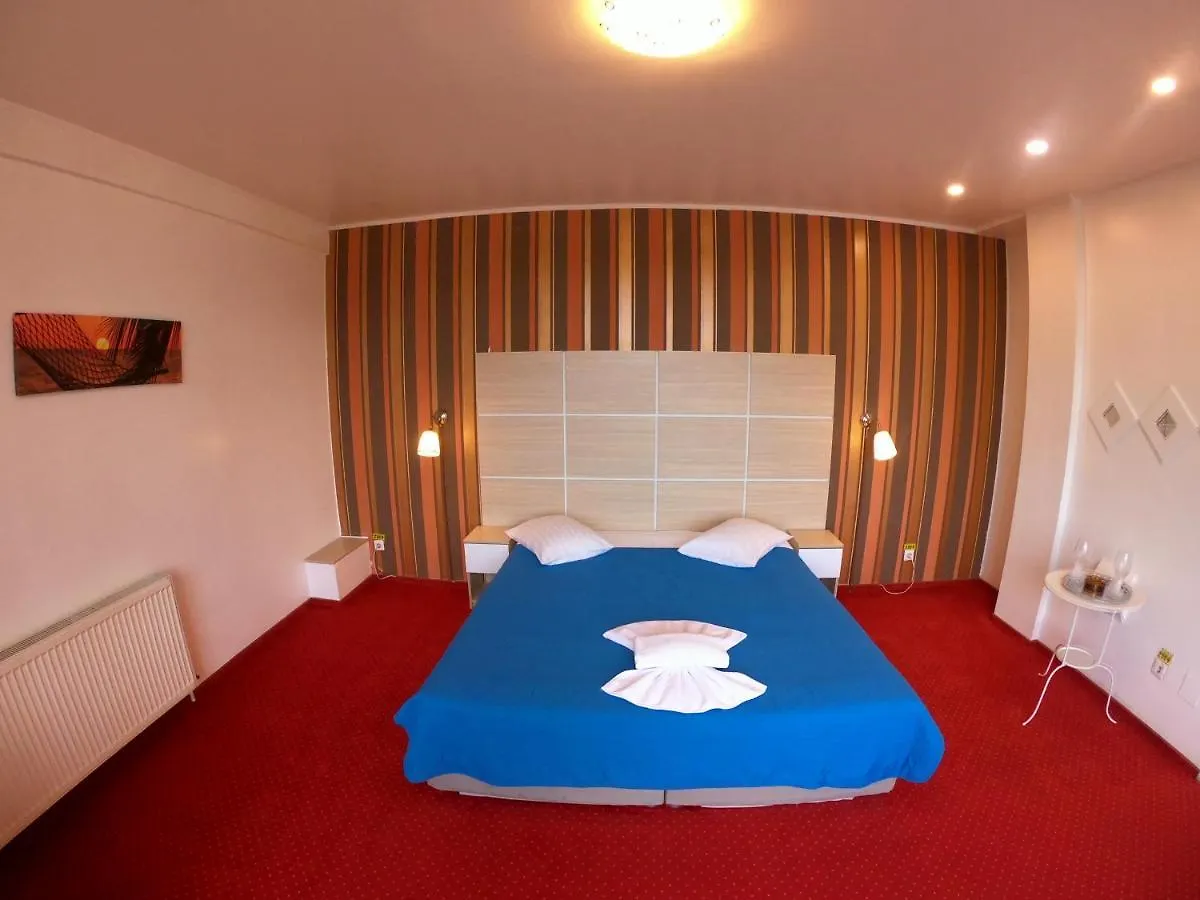 Hotel Mon Caprice Bukarest 3*,
