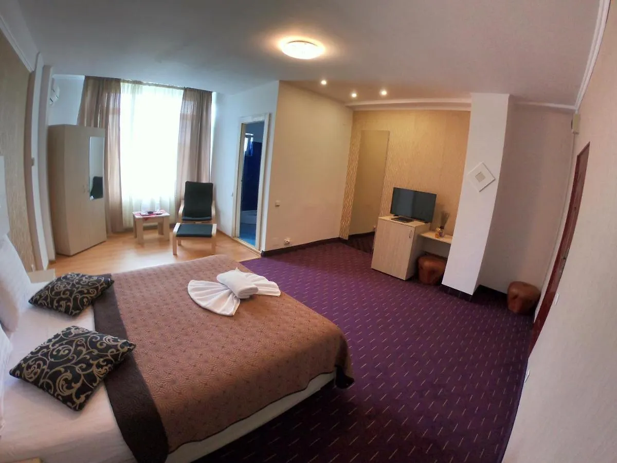 Hotel Mon Caprice Bucharest