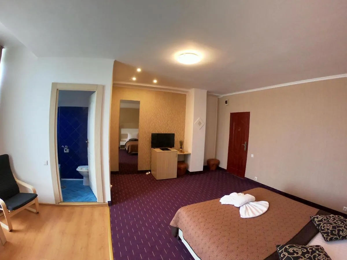 Hotel Mon Caprice Bucharest 3*,
