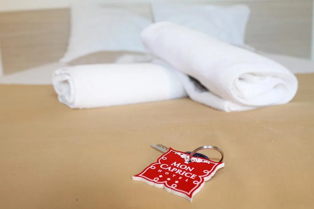 Hotel Mon Caprice Bucharest